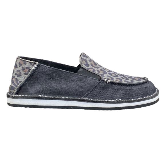 Shyanne Women's Rank 45 Grey Cheetah Print Moc Slip On Size US 8.5 - Picture 1 of 11